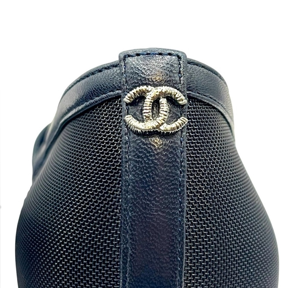 CHANEL Mesh Cap Toe Pumps 39.5 Navy CC Logo Heels Cruise 2014 Karl Lagerfeld - Picture 8 of 15